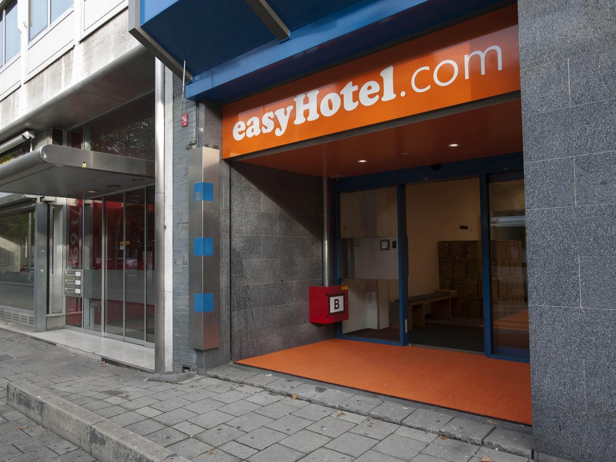 Easyhotel Rotterdam City Centre Exterior foto